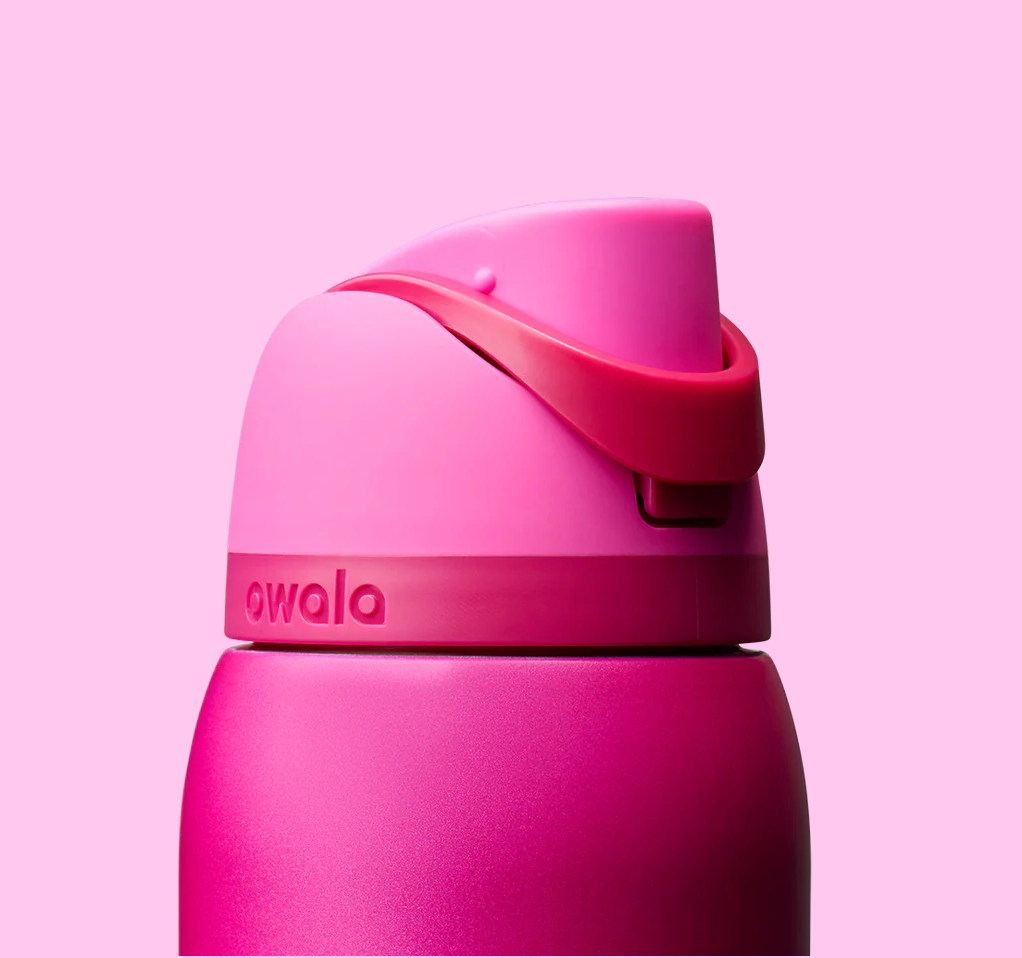 Owala FreeSip® Vatnsbrúsi Read my Lips 32oz.