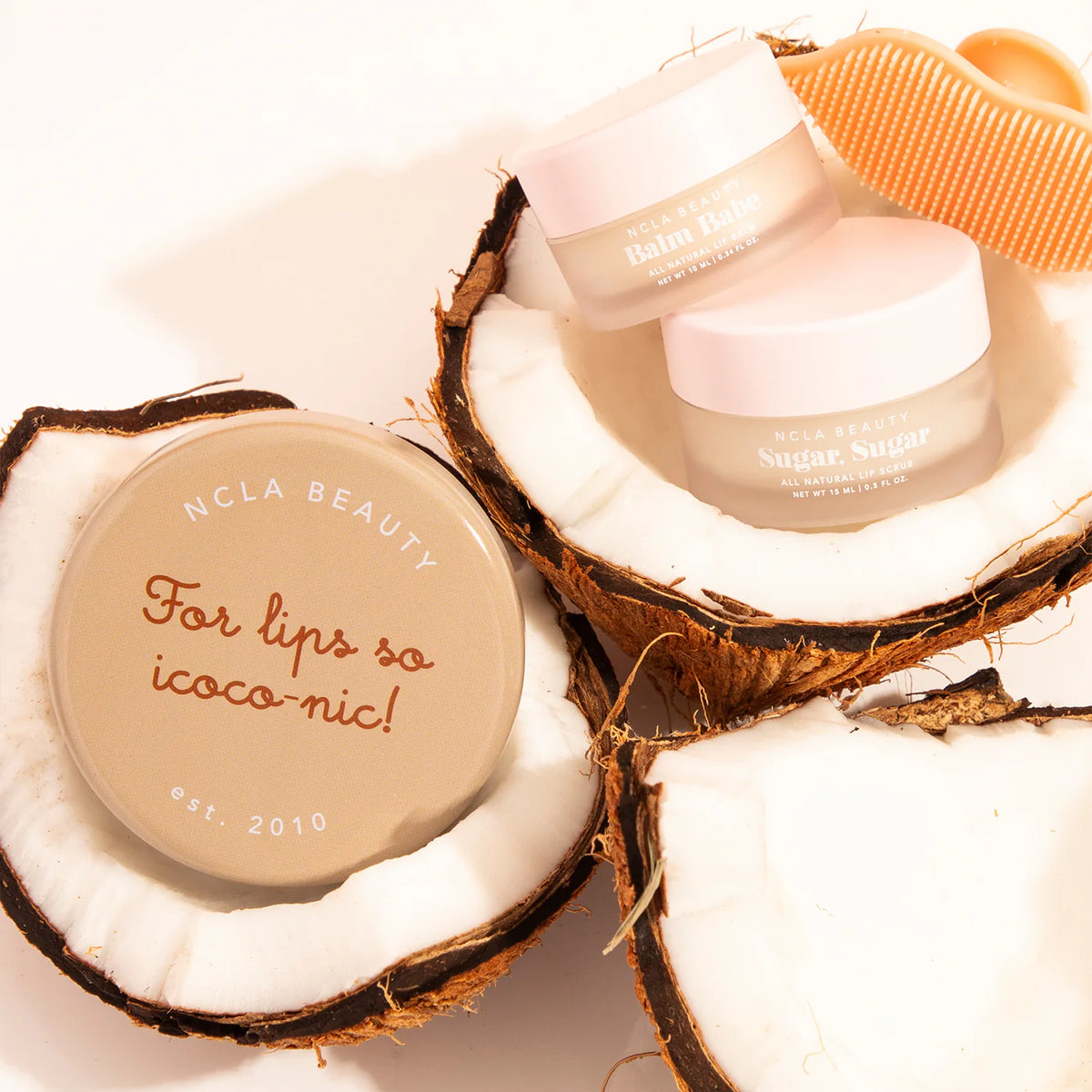 Gjafasett - Coconut Vanilla Lip Care Duo + Lip Scrubber