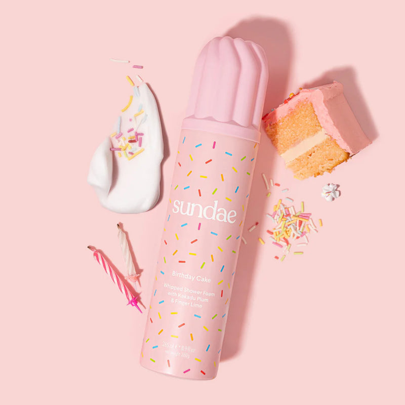 Sturtusápa Whipped Foam Birthday Cake