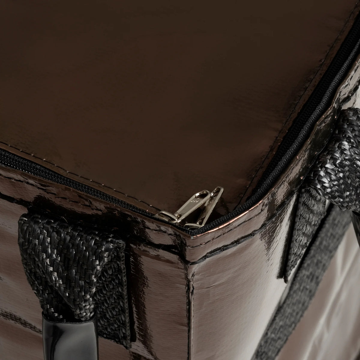 Hulken® Original Rolling Tote Bag Chocolate