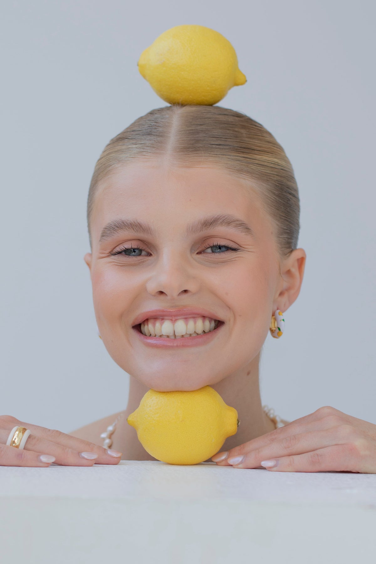 Eyrnalokkar Lemon Gold Ceramic Hoop