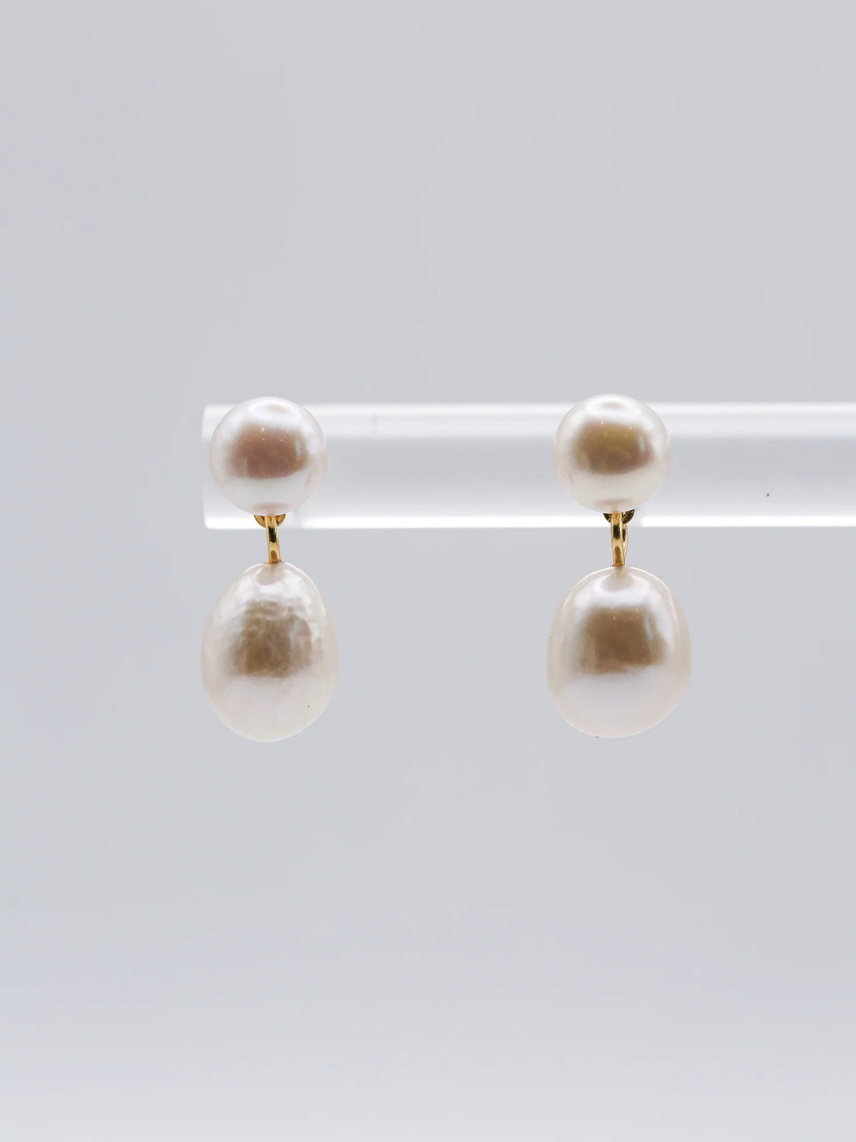 Freshwater Pearl Drop Eyrnalokkar
