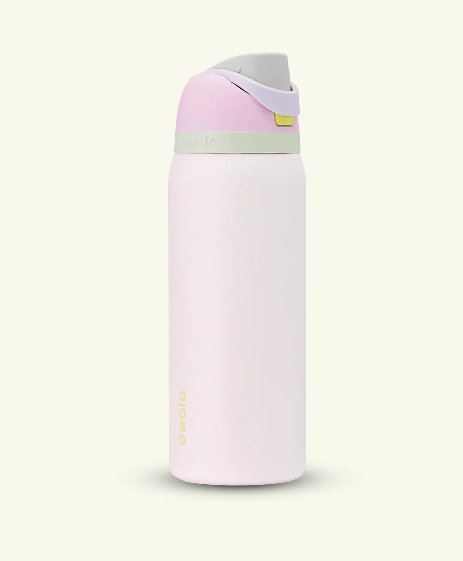 Owala FreeSip® Vatnsbrúsi Candy Coated 32oz. - Forpöntun - kemur um miðjan okt.