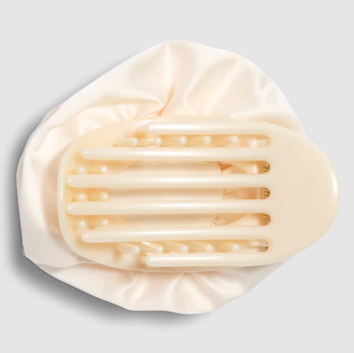 Satin Rosette Medium Flat Cloud Clip Cream