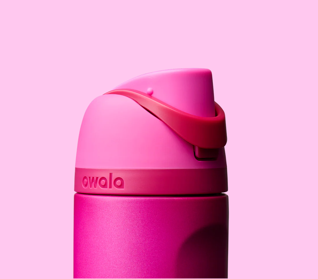 Owala FreeSip® Vatnsbrúsi Read My Lips 24oz.