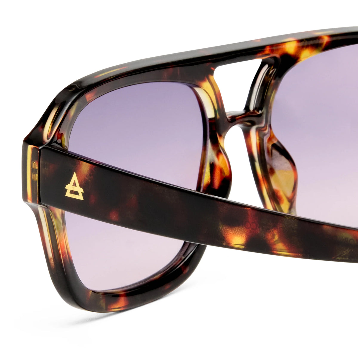 Aquarius | Amber Tort