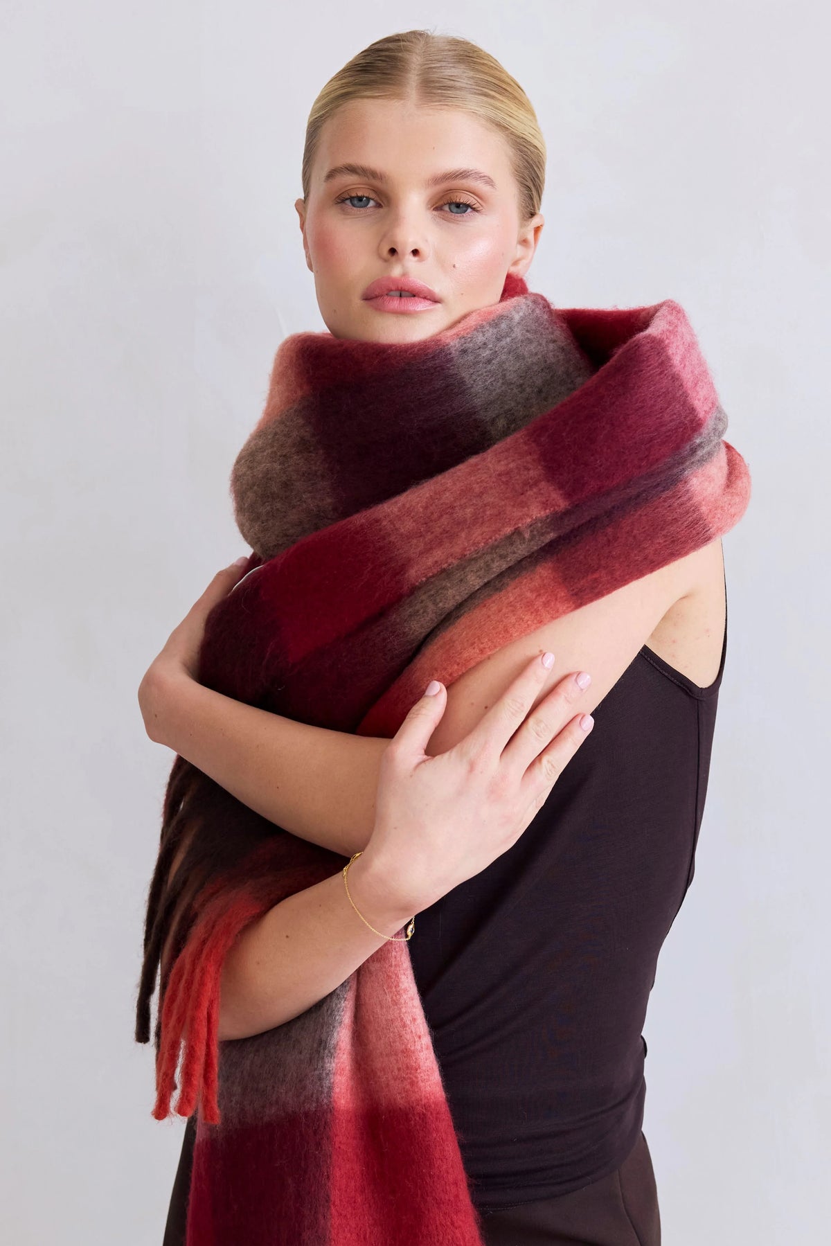 The Reykjavik Scarf - Winterberry Burgundy