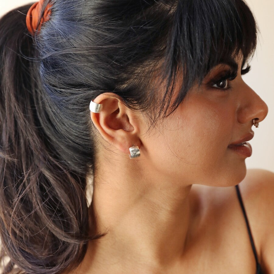 Eyrnalokkar Brushed Hoops Silfur