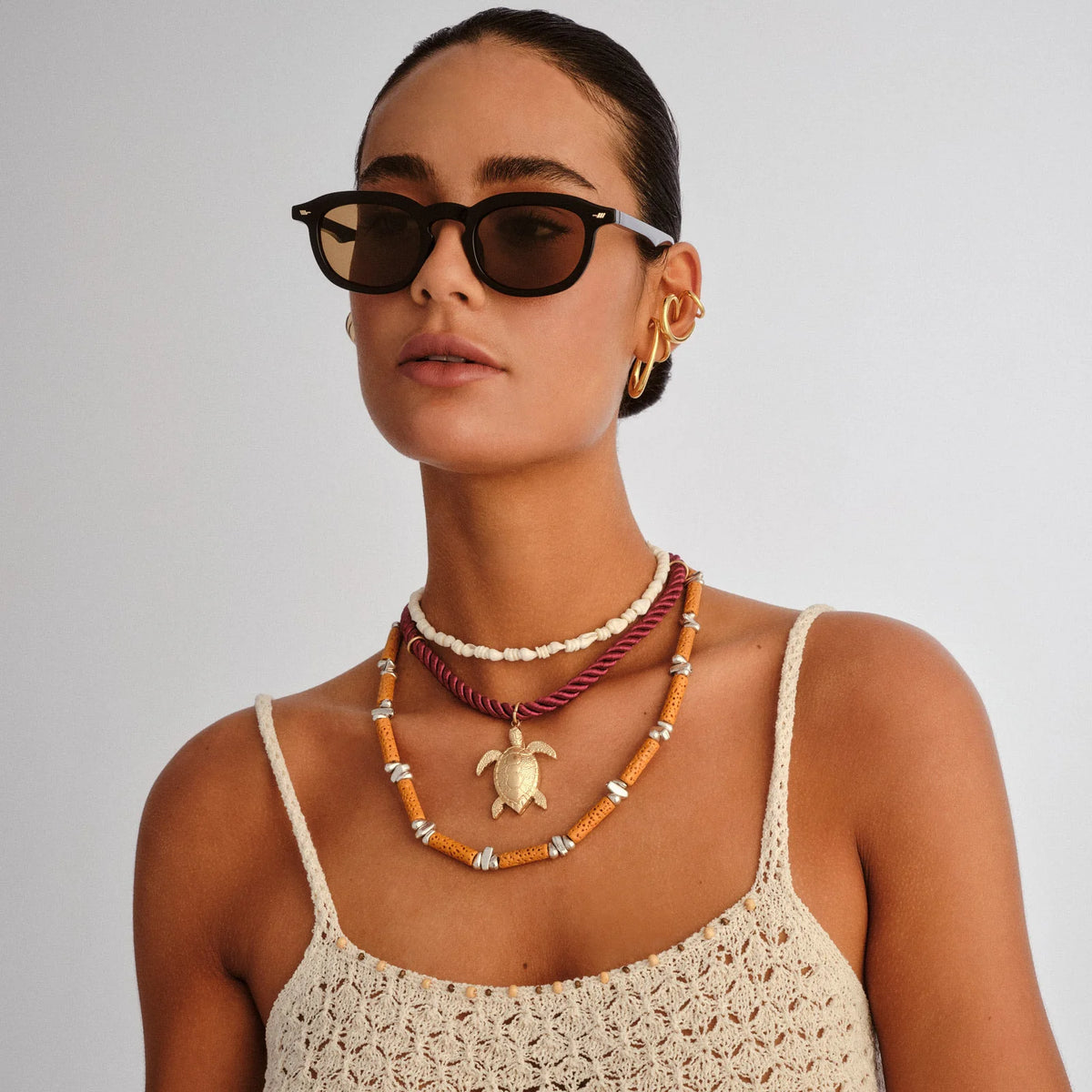 HEART THROB | BLACK LIGHT BROWN MONO